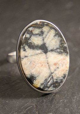 Lavirola quiastolita anillo inox