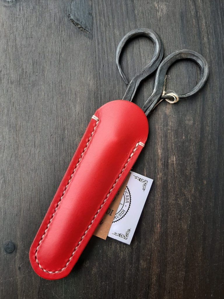 Lavirola AD Tijera funda cuero rojo